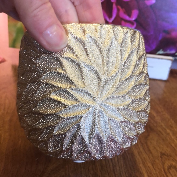 4” Sparkly Goldtone Vase/Home Decor Item - Picture 5 of 6